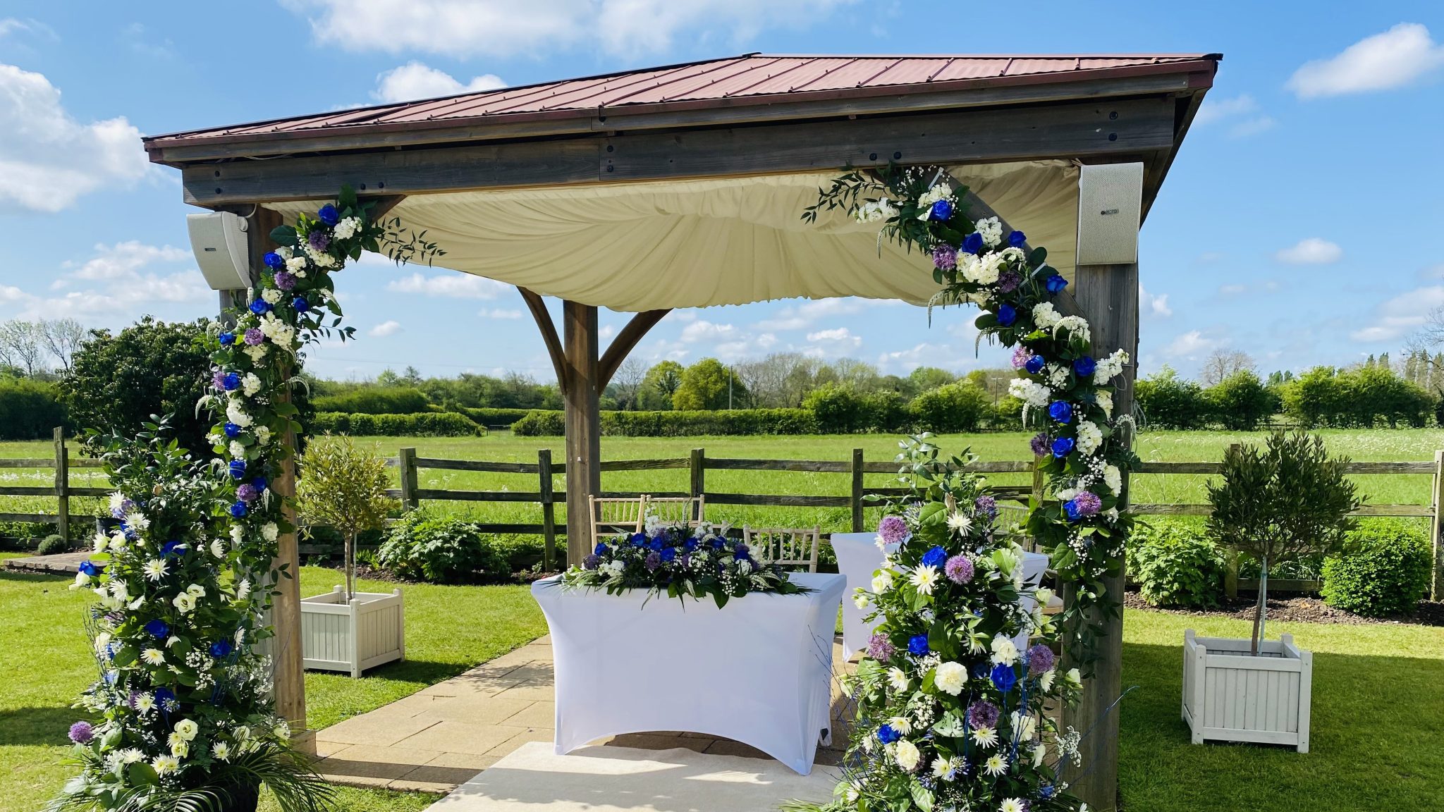 Badgers Mount pagoda