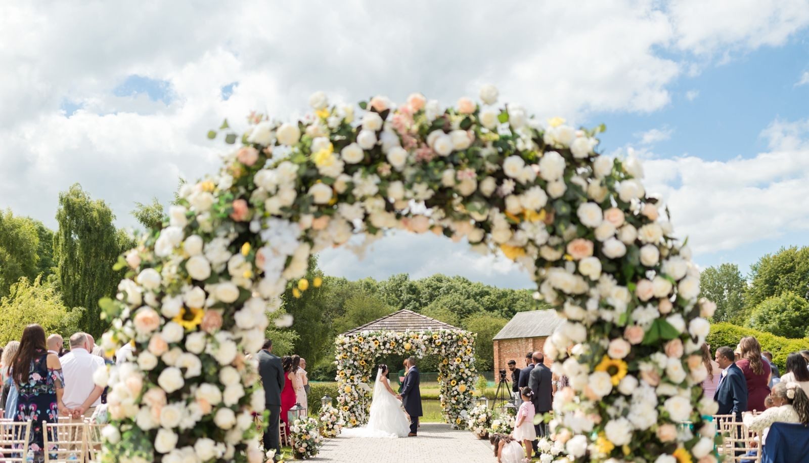 Lakeside Suite outside ceremony